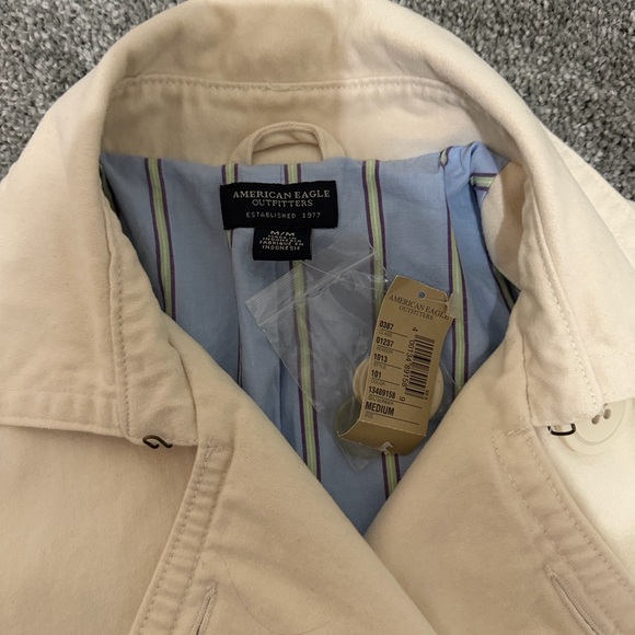 NWT Y2K American Eagle Outfitters Women’s Double Breasted Cream Jacket - Picture 3 of 6